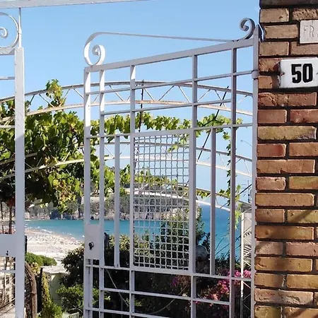 Villa Ulysses Serapo Spiaggia